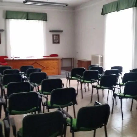 Centro Di Accoglienza Teresa Manganiello Hostel *