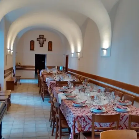 Centro Di Accoglienza Teresa Manganiello * Montefusco
