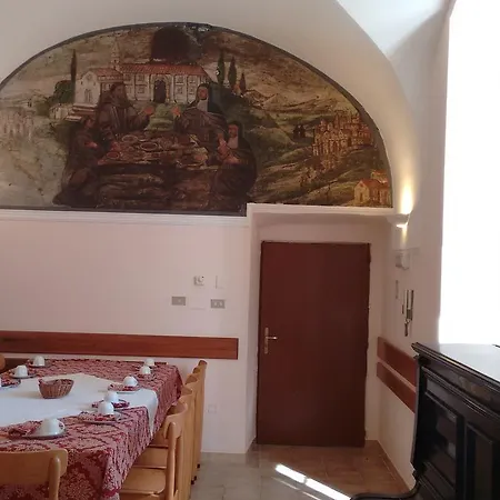 Hostel Centro Di Accoglienza Teresa Manganiello Montefusco