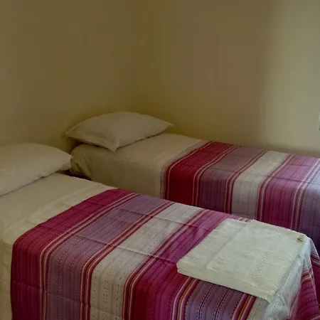 Hostel Centro Di Accoglienza Teresa Manganiello *